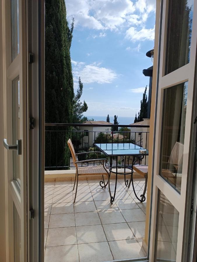 Aphrodite Hills Adonis Apartment 코우클리아 외부 사진